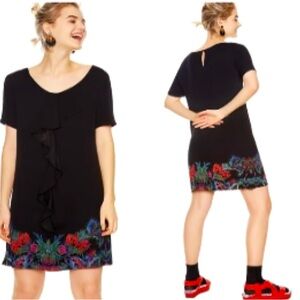 NWT $145 Desigual Floral Ruffle Dress
Black Bohemian SZ-8